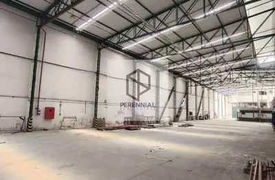 Barracão / Galpão / Depósito com 16 salas para alugar em Olaria, Rio de Janeiro 