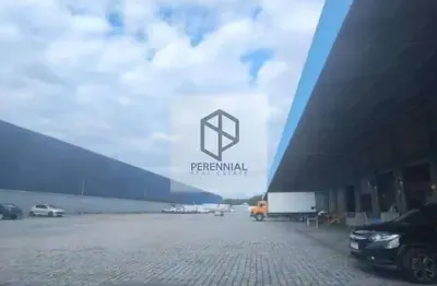 Galpão / Depósito / Armazém para alugar, 2400m² - Pavuna - Rio de Janeiro/RJ