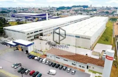 Barracão / Galpão / Depósito com 4 salas para alugar na Avenida Fagundes de Oliveira, 538, Piraporinha, Diadema