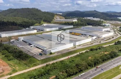 Barracão / Galpão / Depósito com 5 salas para alugar na Avenida Ribeirão dos Cristais, 200, Empresarial Paineira (Jordanésia), Cajamar