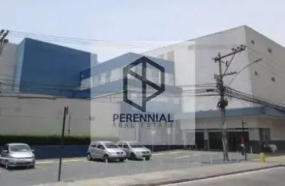Prédio Inteiro em Penha Circular - Rio de Janeiro, RJ  8.166 m²