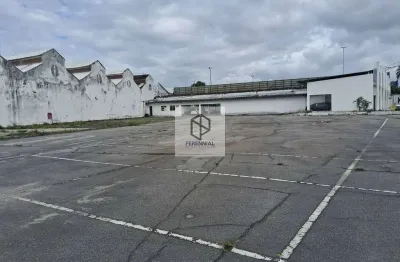 Ponto comercial com 4 salas para alugar na Avenida Brasil, 15186, Parada de Lucas, Rio de Janeiro