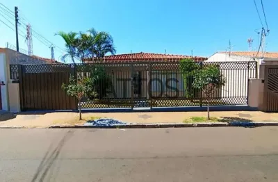 Casa com 4 quartos à venda na rua major josé inácio, 3264, centro, são carlos, 264 m2 por r$ 905.000