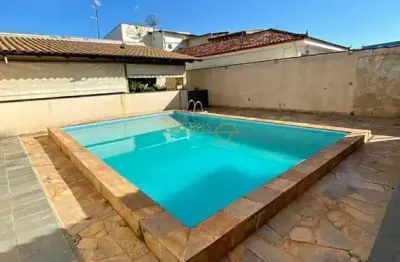 Casa com 7 quartos à venda no Jardim Milenium, Araguari 
