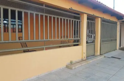 Casa com 3 quartos à venda no Goiás, Araguari 