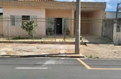 Casa com 3 quartos à venda no Rosário, Araguari 