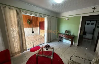 Casa com 2 quartos à venda no Amorim, Araguari 