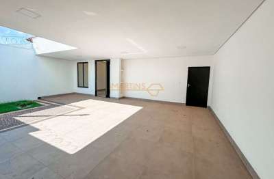 Casa com 3 quartos à venda na Cidade Nova, Araguari 