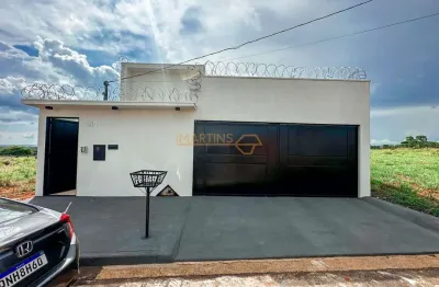 Casa com 3 quartos à venda na Avenida Principal - Rua O - João Batista Campos, 180, Bosque, Araguari