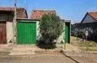 Casa com 2 quartos à venda no Brasília, Araguari 