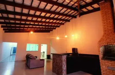 Casa com 3 quartos à venda no Santiago, Araguari 