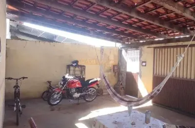 Casa com 3 quartos à venda na Praça Gaioso Neves, Conjunto Ouro Verde, Araguari