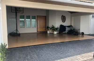 Casa com 3 quartos à venda na Praça Gaioso Neves, Aeroporto, Araguari