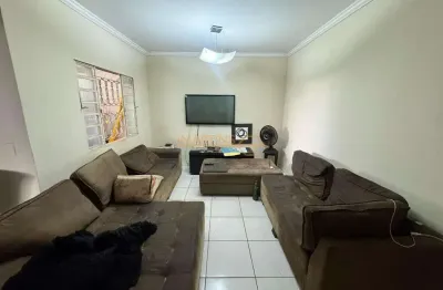 Casa com 3 quartos à venda no Industrial, Araguari 