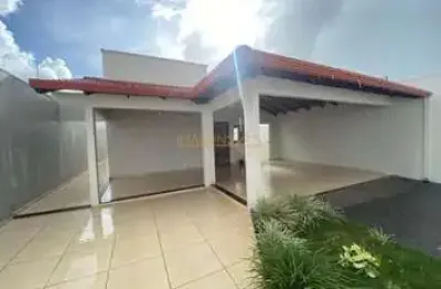 Casa com 3 quartos à venda na Rua Antônio Lemos da Silva, Centro, Araguari
