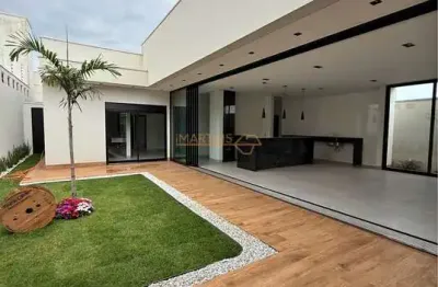 Casa com 3 quartos à venda na Rua Manoel Cruz Povoa, Interlagos, Araguari