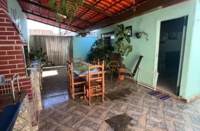 Casa à venda no bairro área rural de araguari - araguari/mg