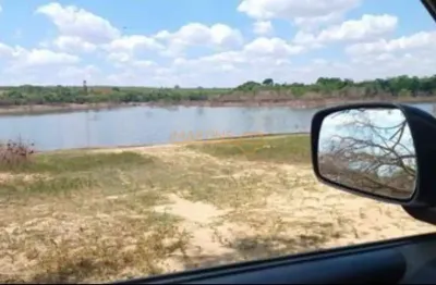 Fazenda à venda na Rua Antônio Lemos da Silva, Centro, Araguari