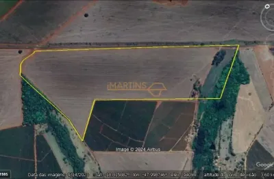 Fazenda à venda na Rua Antônio Lemos da Silva, Centro, Araguari