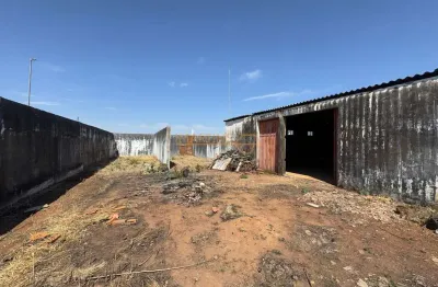 Casa para alugar na Rua Antônio Lemos da Silva, Centro, Araguari