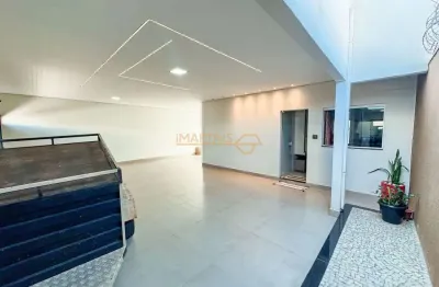 Casa com 3 quartos à venda no Bosque, Araguari 