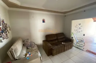 Casa com 3 quartos à venda na Rua Antônio Lemos da Silva, Miranda, Araguari