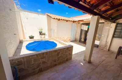 Casa com 3 quartos à venda na Fátima, Araguari 