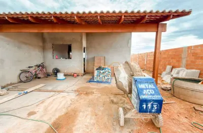 Casa com 2 quartos à venda no Parque dos Verdes, Araguari 