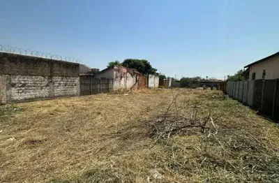 Terreno à venda no Centro, Araguari 
