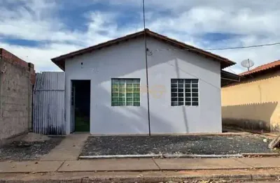 Casa com 2 quartos à venda na Fátima, Araguari 