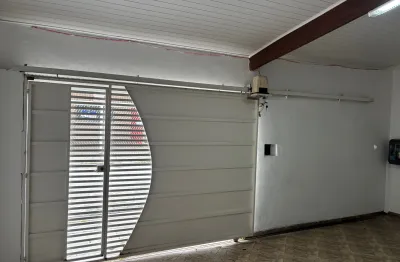 Vendo casa de rua com 3 dormitórios sendo 2 suítes 2 vagas na vila rubens