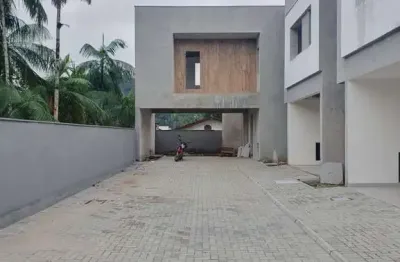 Casa com 3 quartos à venda no glória, joinville , 183 m2 por r$ 1.190.000
