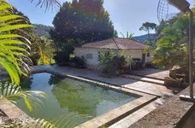 Sítio para venda em cachoeiras de macacu, maraporã, 2 dormitórios, 1 banheiro, 2 vagas