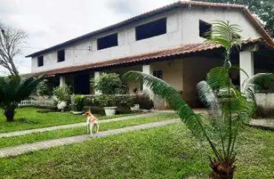 Sítio para venda em cachoeiras de macacu, centro, 5 dormitórios, 2 suítes, 2 banheiros, 2 vagas