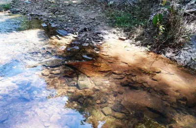 Sítio para venda em cachoeiras de macacu, agro brasil, 2 dormitórios, 1 banheiro, 1 vaga