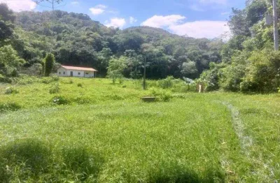 Sítio para Venda em Cachoeiras de Macacu, Maraporã, 2 dormitórios, 1 banheiro