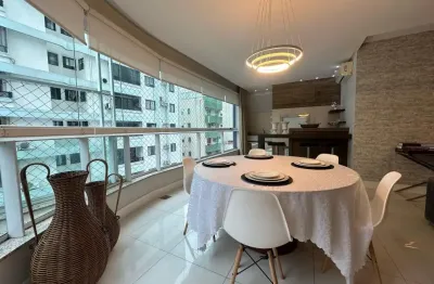 Vende-se apartamento diferenciado no centro de balneário camboriú/sc