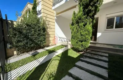 Vende-se lindíssimo sobrado triplex na praia dos amores em balneário camboriú/sc