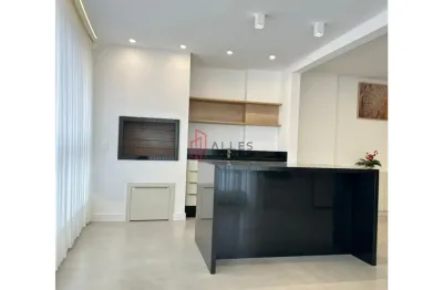 Apartamento com 3 quartos para alugar na Rua 302, 299, Centro, Itapema