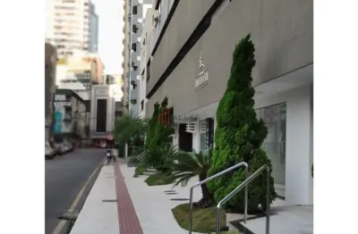 Aluga-se anual apartamento no centro de balneário camboriú/sc