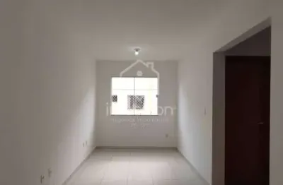 Aluga-se apartamento de 2/4 no condomínio riverside – bairro felícia