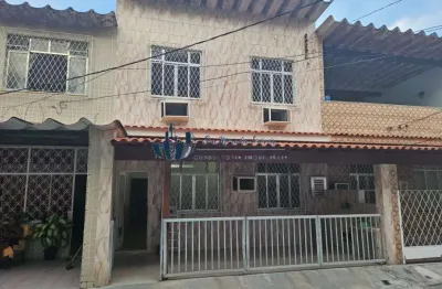 Casa duplex em condomínio no rio de janeiro, bairro cachambi
