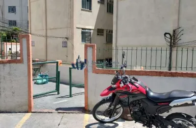 Apartamento com 2 quartos para alugar em Tomás Coelho, Rio de Janeiro 
