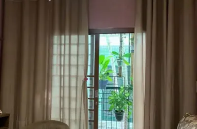 Lindo apartamento térreo à venda condomínio suzana, com 2 dormitórios, sala, cozinha, área de serviço, banheiro social, vaga de garagem, portaria 24 horas.