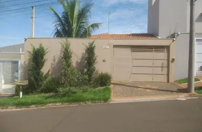 Casa com 2 quartos à venda no Jardim Treviso, Pirassununga 