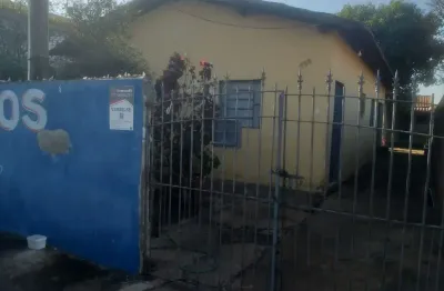 Casa com 3 quartos à venda na Vila Paulista, Pirassununga 