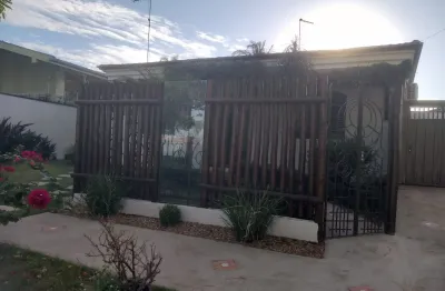 Linda residência para locação em área nobre da cidade jardim