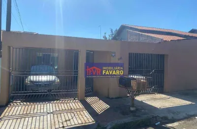 Parque leblon: duas casas geminadas em uma mesmo terreno. cada casa contem: dois quartos, sala cozinha, wc social, área de serviço, garagem e quintal.