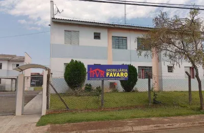 Apartamento térreo residencial cancun iv. dois quartos, sendo um com armário planejado, sala, cozinha planejada, área de serviço e garagem. r$ 140mil.