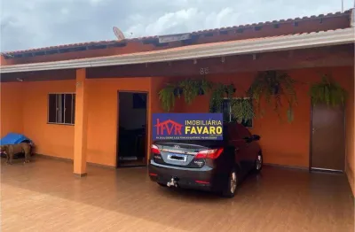 Jardim barcelona. casa edificada em terreno que mede 200m2, contendo três quartos, sala de estar, copa, cozinha planejada, área gourmet completa 360mi